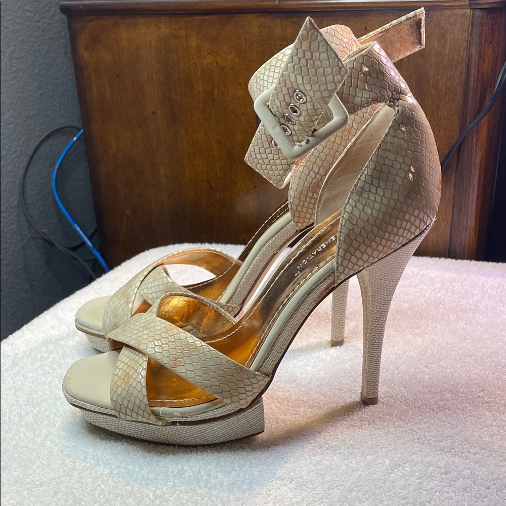 BCBGeneration Textured Cream Heels
